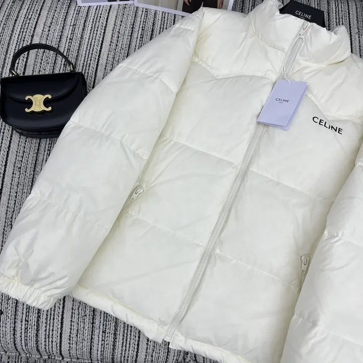 CELINEメンズ ダウンコート ホワイト