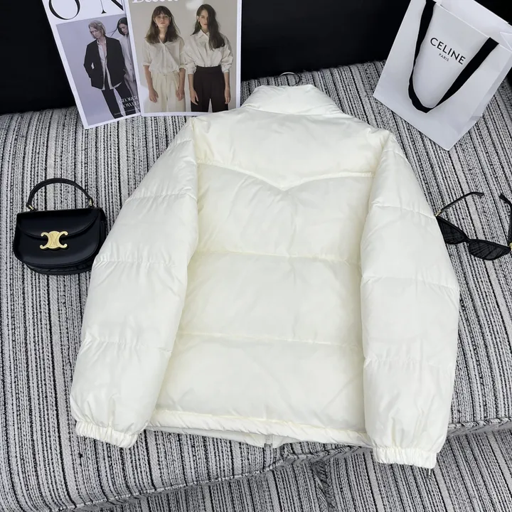 CELINEメンズ ダウンコート ホワイト