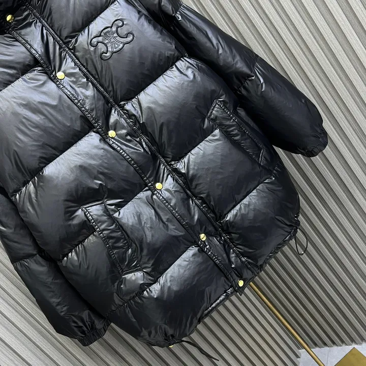 セリーヌ ミドル丈 ダウンジャケット