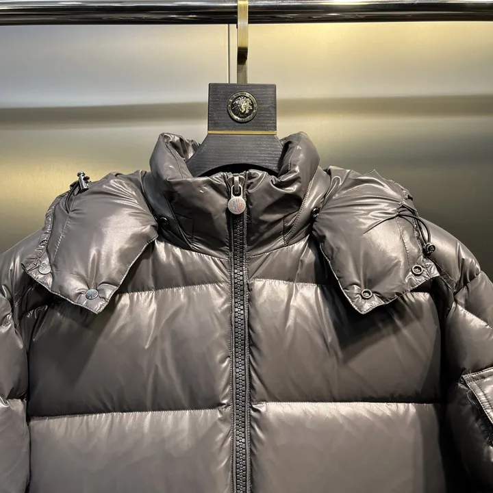 MONCLER マヤ フード付き ダウンジャケット