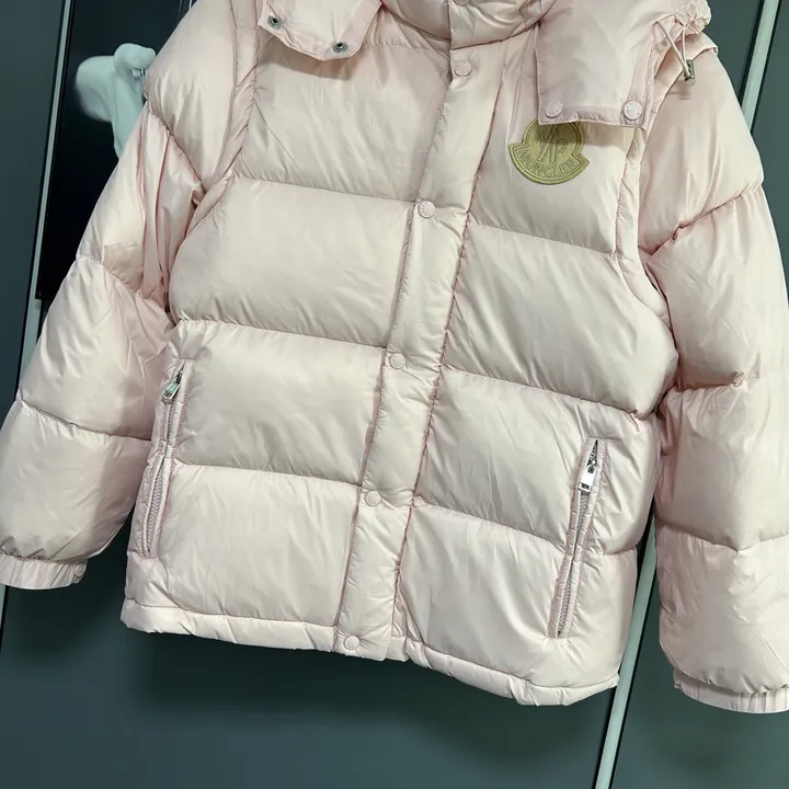 MONCLER ピンク ダウンジャケット