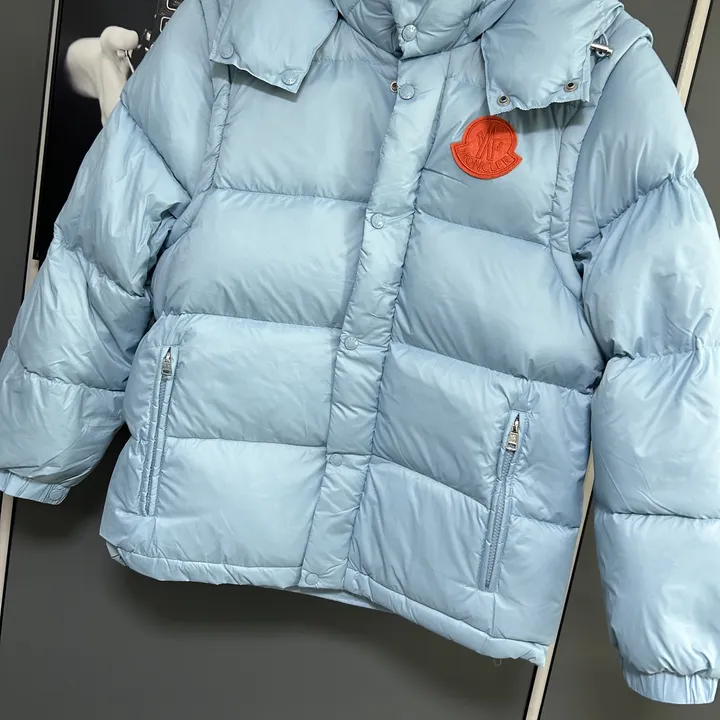 モンクレール ダウンジャケット ライトブルー