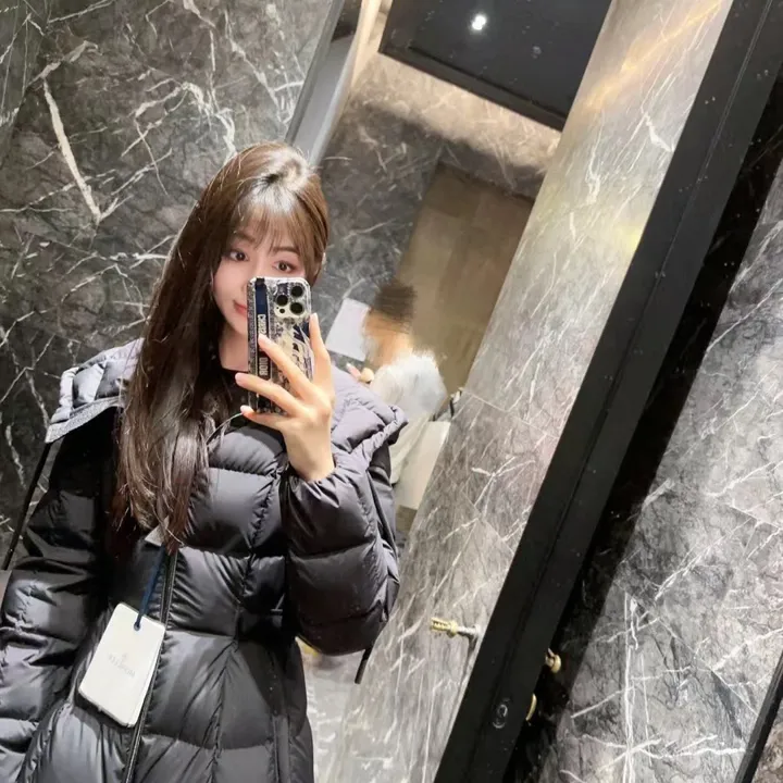 モンクレール ロゴライン ロングダウンコート