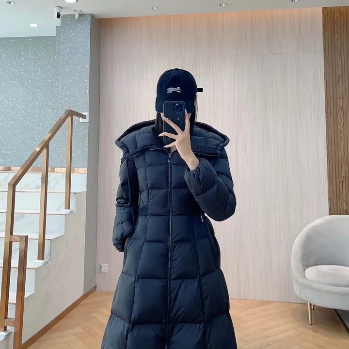 モンクレール ロング ダウンジャケット