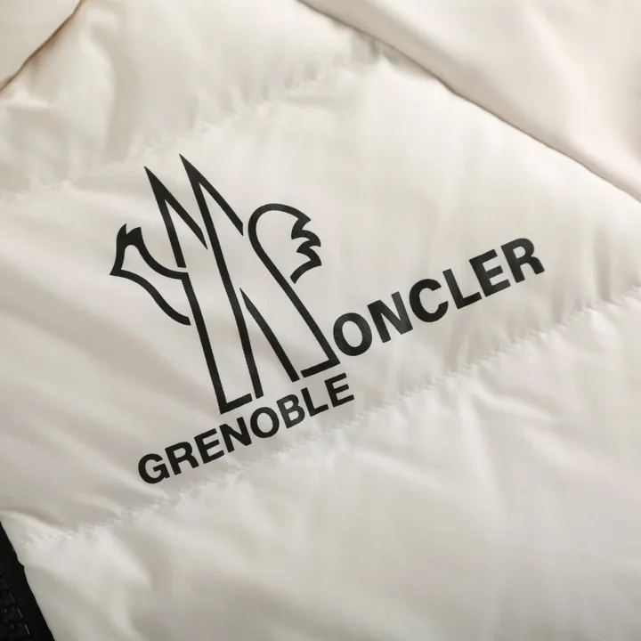 モンクレール  GRENOBLE ホワイトダウン