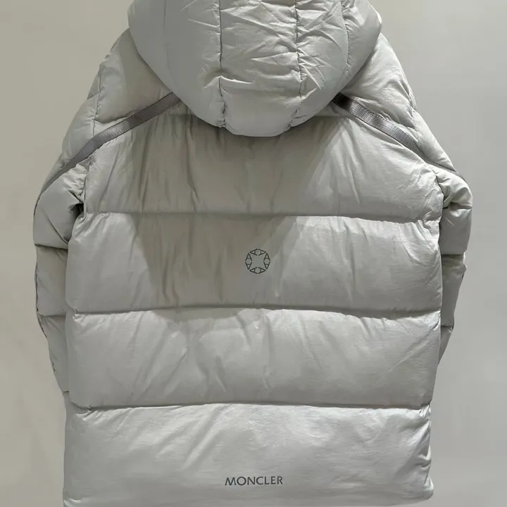 モンクレール ダウンジャケット26AW