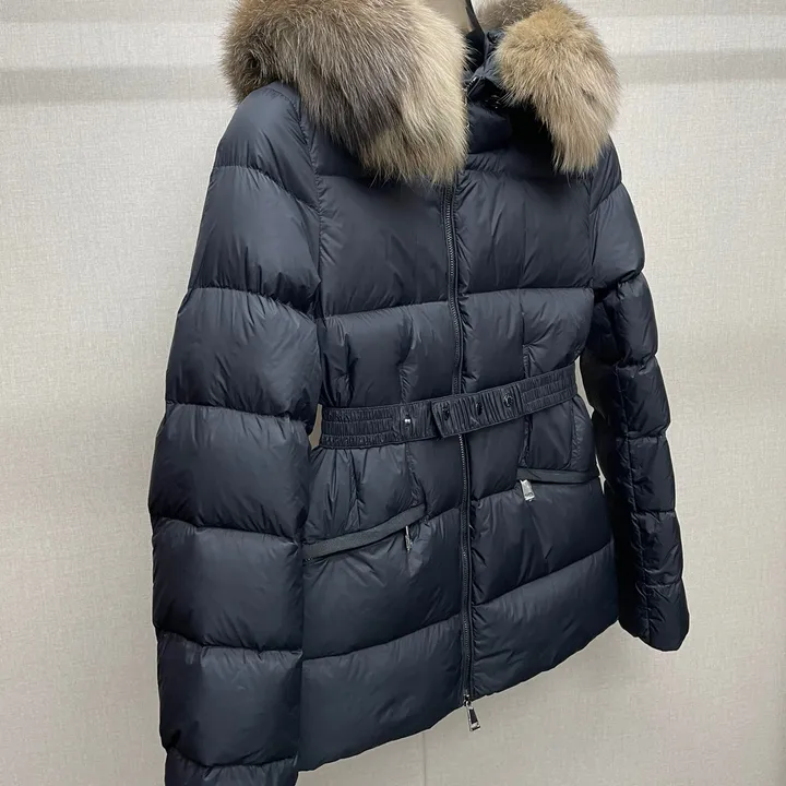 モンクレール ベルト付き ダウンコート