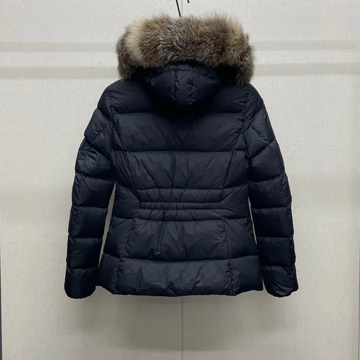 MONCLER ファー付き ショートダウン