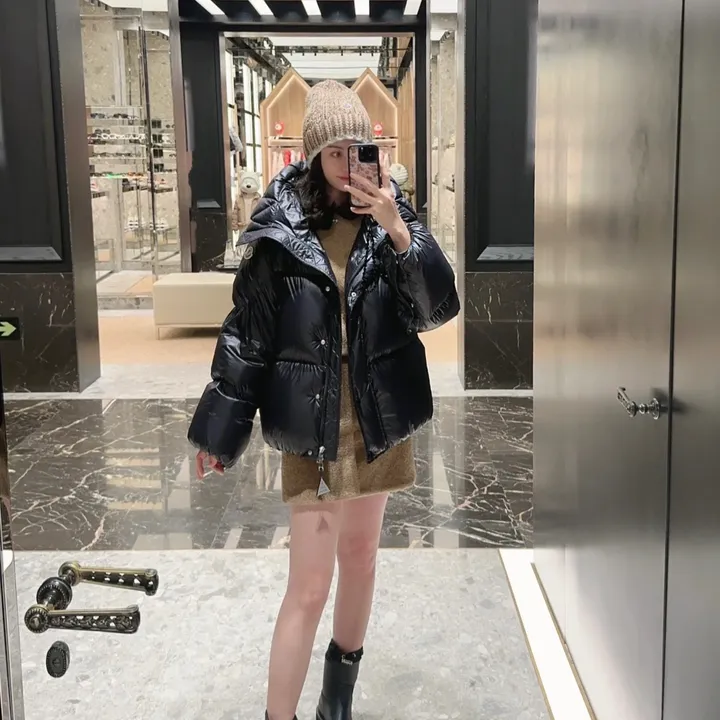 モンクレール 厚手ダウンジャケット