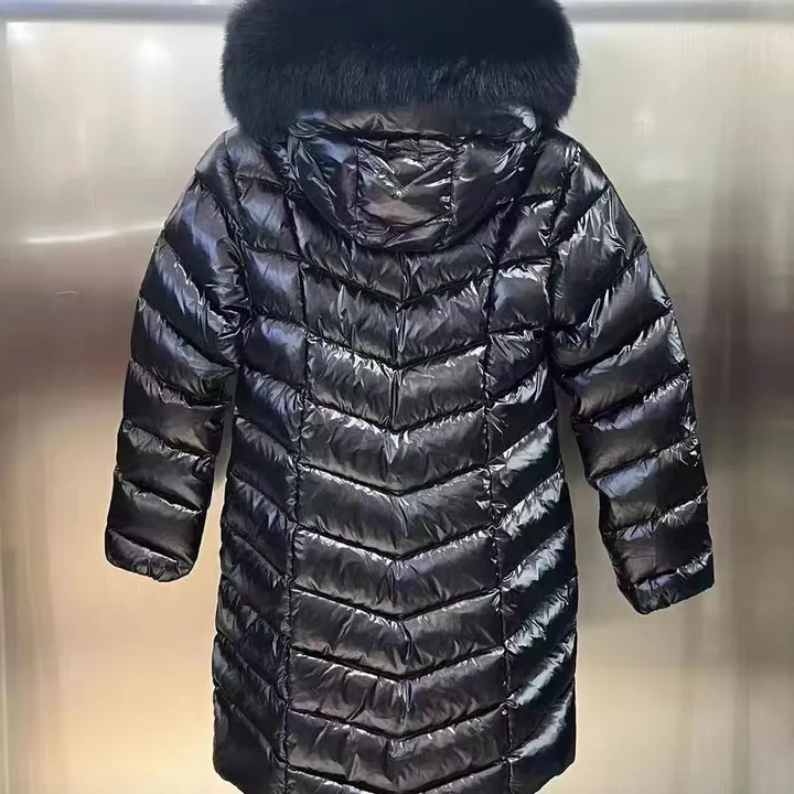 MONCLER ロングダウンジャケット ファー付き