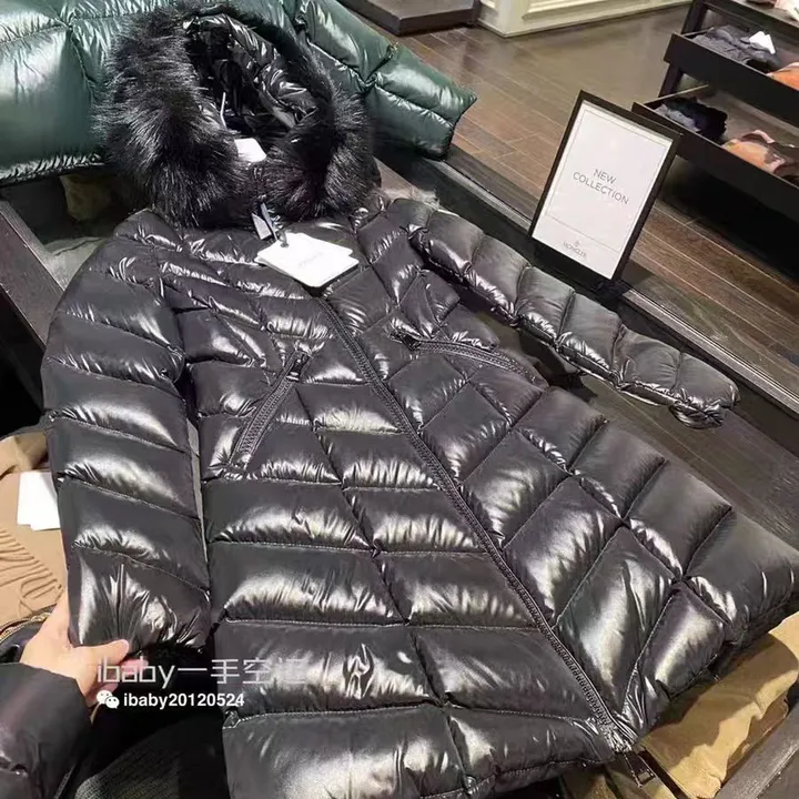モンクレール ダウンコートブラック レディース