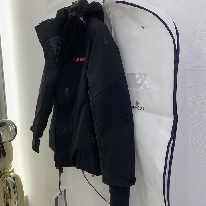 モンクレール レディース スノーウェア 2025