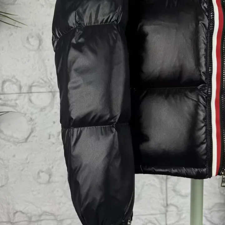 モンクレール 洗えるダウン