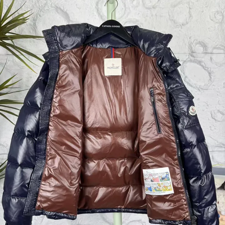 モンクレール ショートダウン メンズ