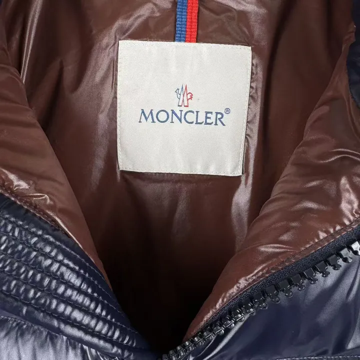 モンクレール ショートダウン メンズ