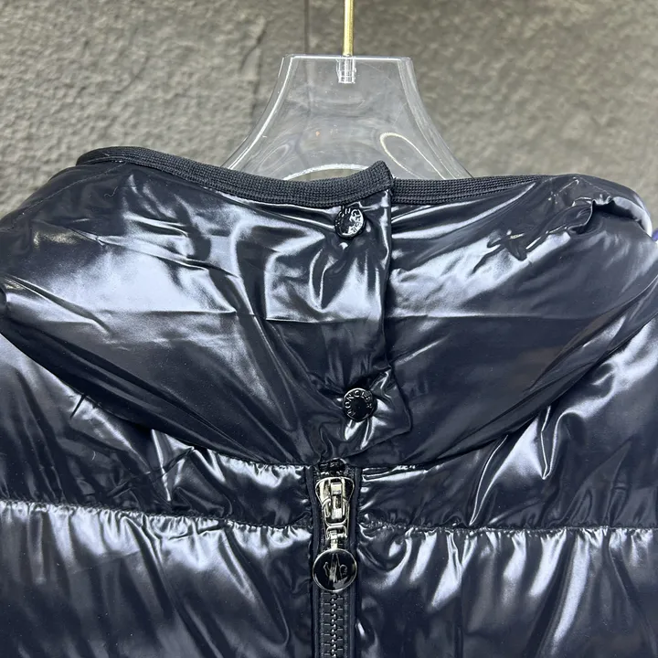 MONCLER ロングダウン 防風 防寒