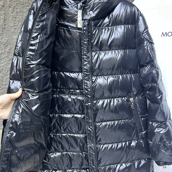 モンクレール MOKA レディースサイズ