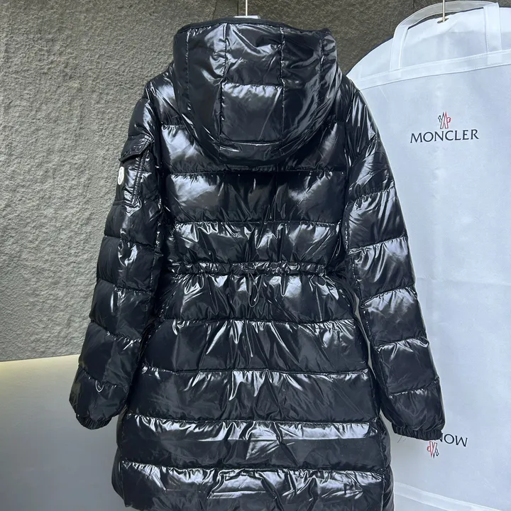 MONCLER ロングダウンジャケットレディース