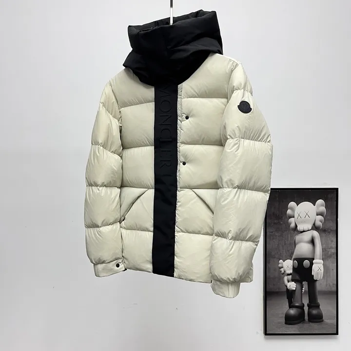 MONCLER ダウンジャケット メンズ ハイネック