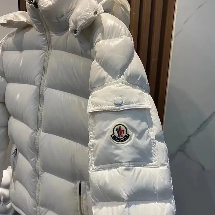 モンクレール 撥水 ダウン