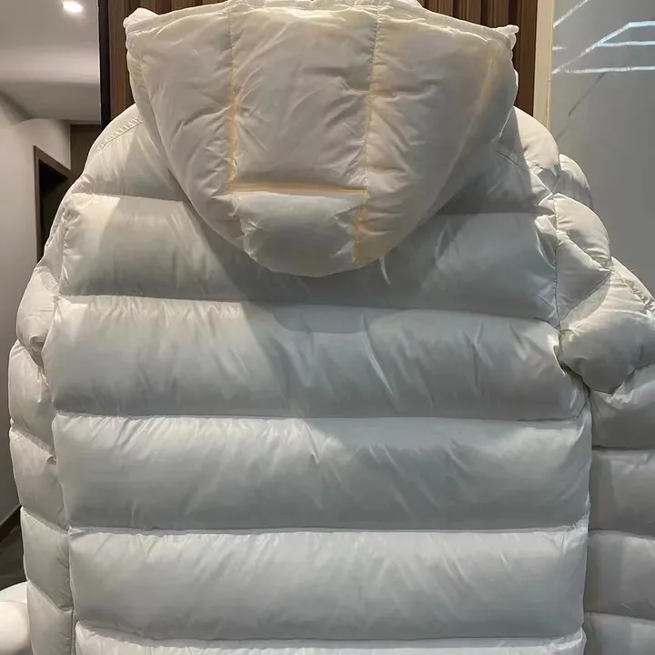 モンクレール ホワイト メンズ ダウン