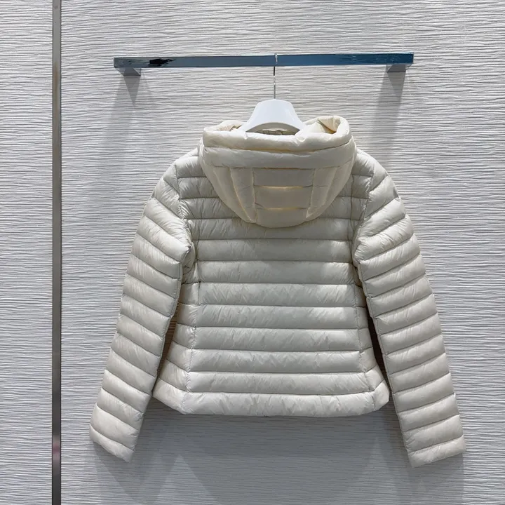 MONCLER IGE ホワイト ダウン