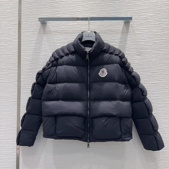 Moncler x Raxxy 暖かいダウン