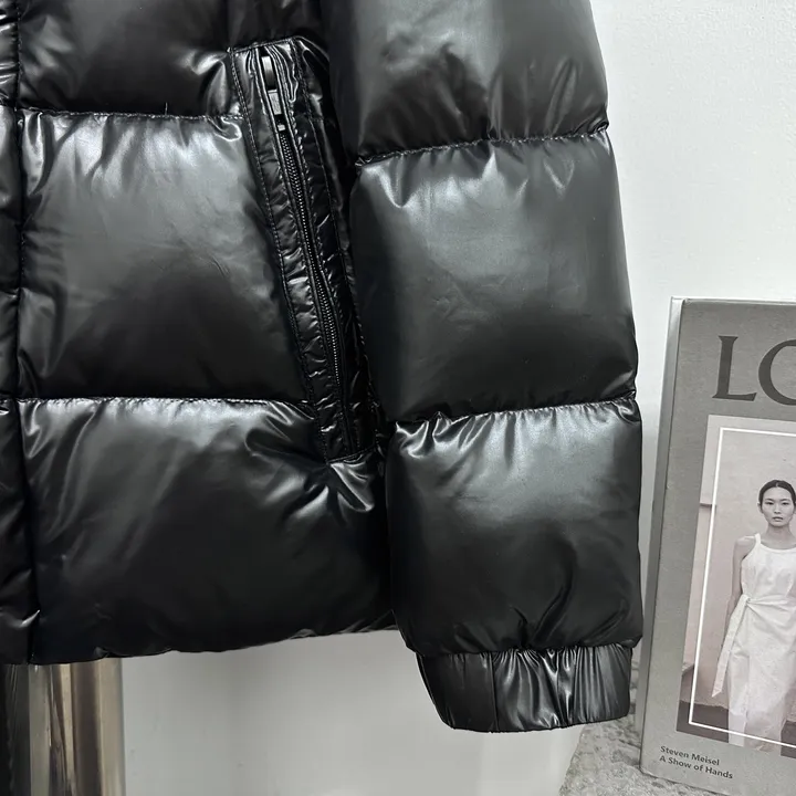 モンクレール ダーヴォクス ダウンジャケット