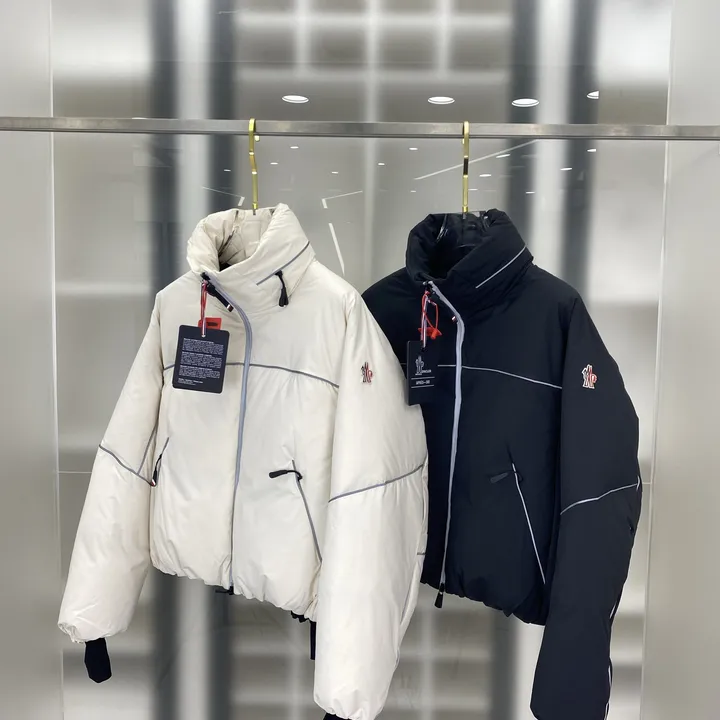 MONCLER ダウンジャケット 秋冬新品