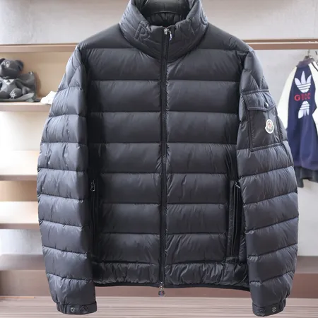 MONCLER LAMBOT ダウンジャケット