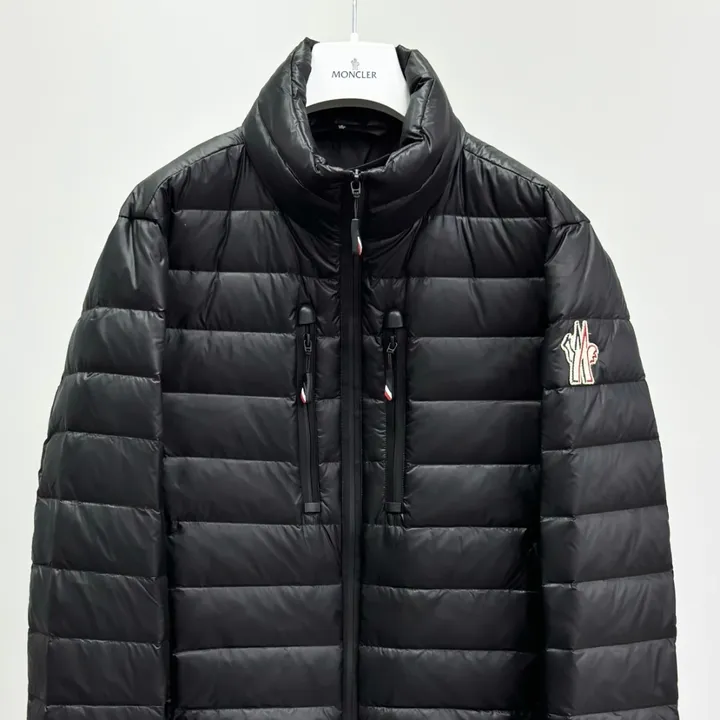 MONCLER GRENOBLEダウンジャケット