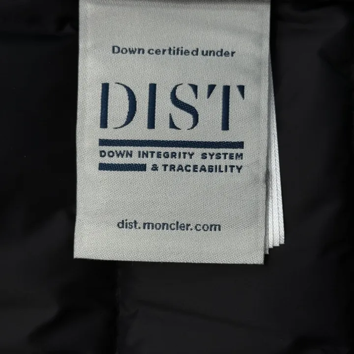 MONCLER フルジップアウター