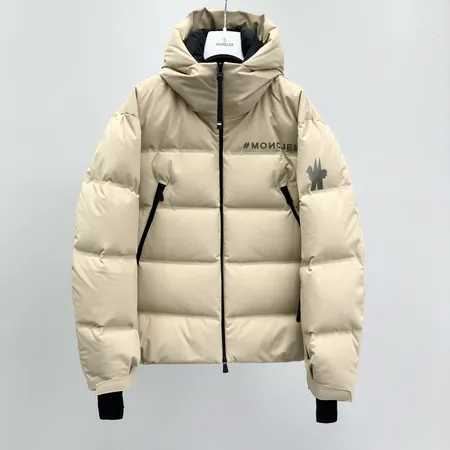 Moncler Fellberg ダウンジャケット