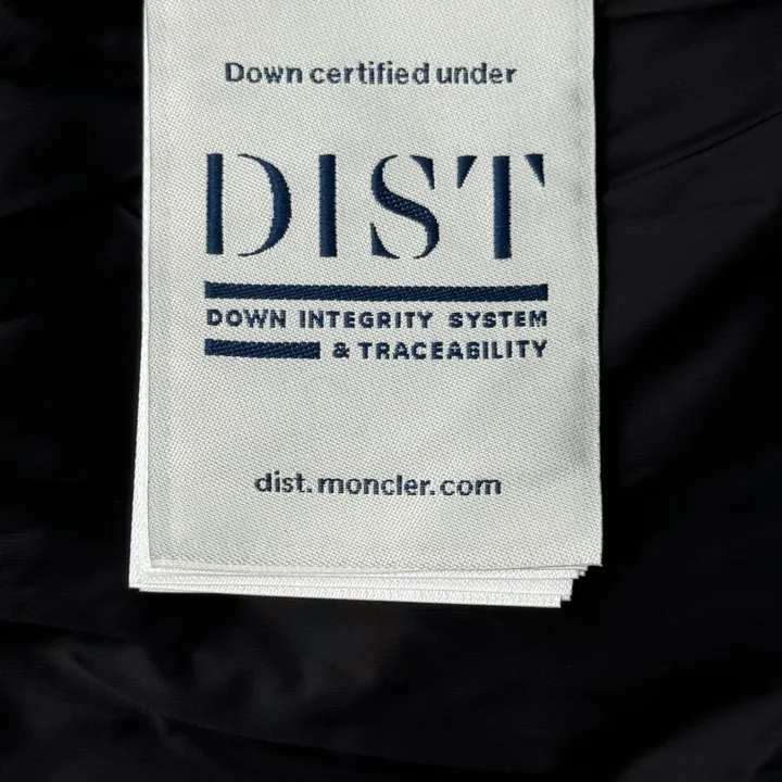Moncler メンズ ショート ダウン