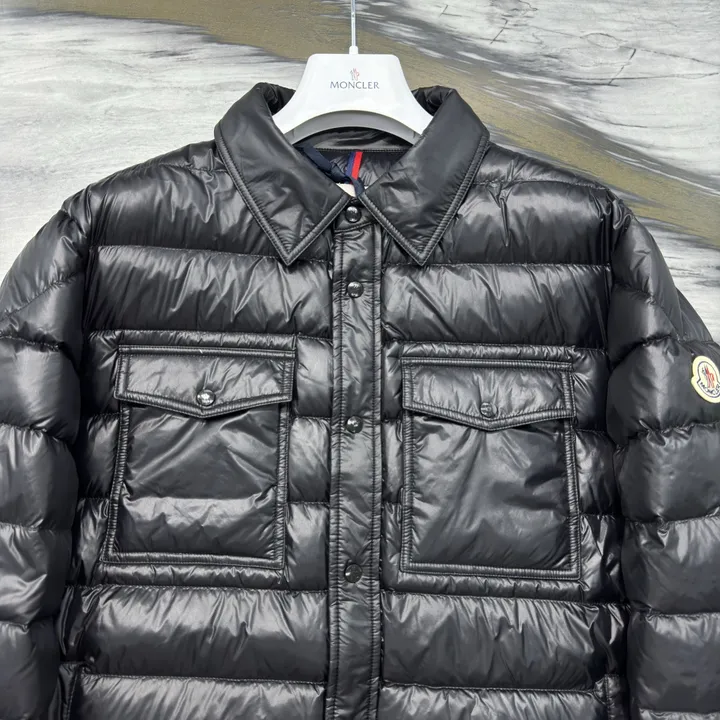 MONCLER CHAMBLY ダウンジャケット 新作