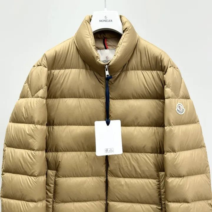 MONCLER Baudinet ショートダウン