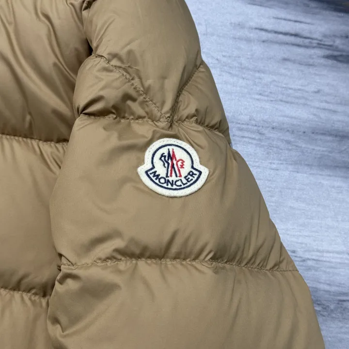 モンクレール ボーディネット メンズ ダウン