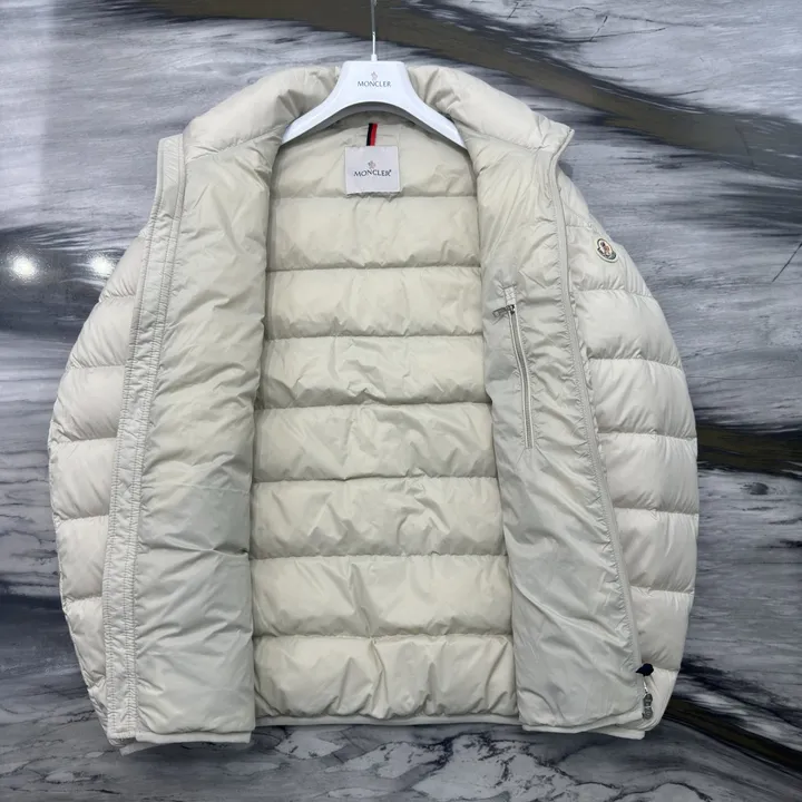 モンクレール フード付き メンズ ダウンジャケット