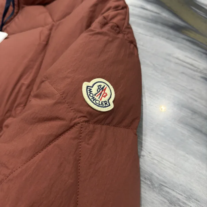 モンクレール ショート丈 ダウンジャケット