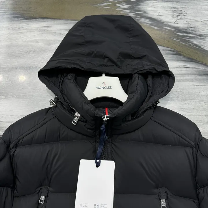 モンクレール スーパーコピー