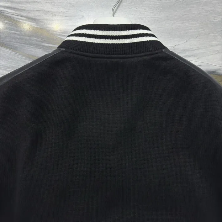 MONCLER メンズダウン 人気