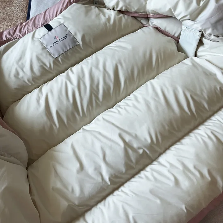 モンクレール レディース ダウンコート