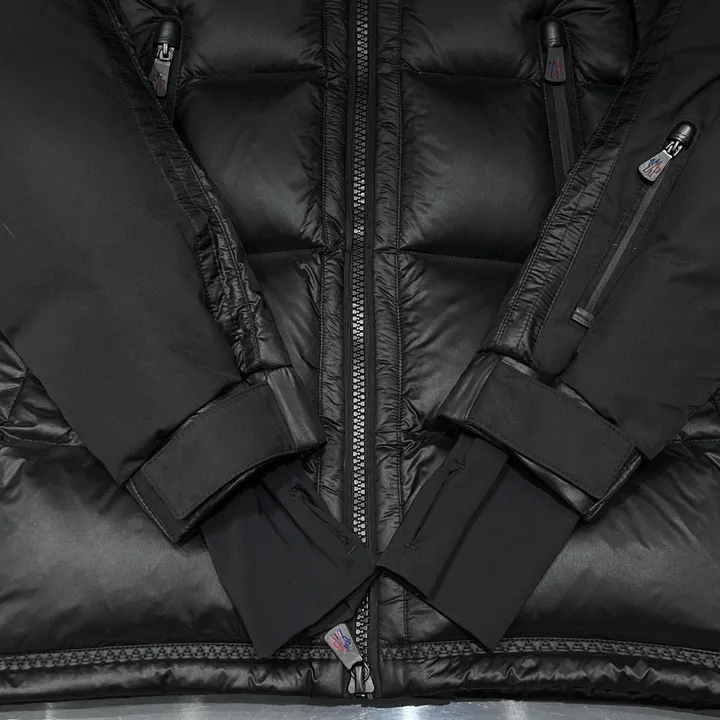 MONCLER 大きいサイズ ダウン ジャケット