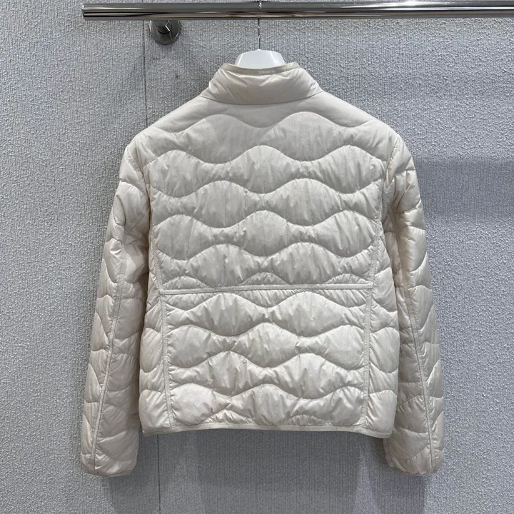 モンクレールレディース ホワイトダウン