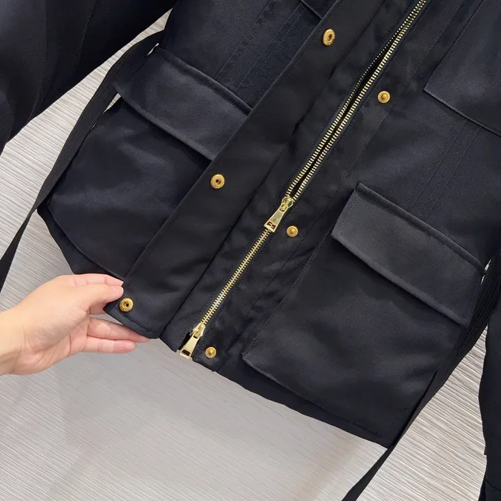 MONCLER Essalois ダウンジャケット