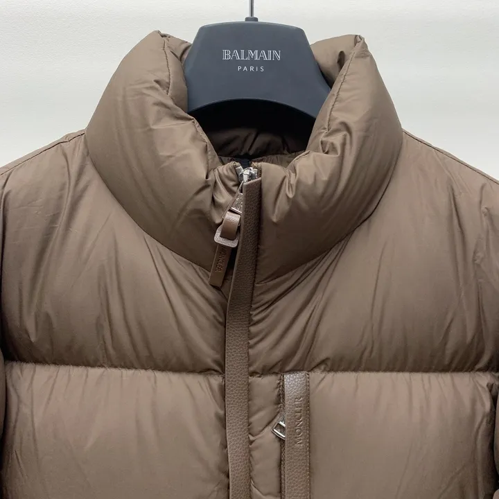 モンクレール ロゴ ダウンジャケット