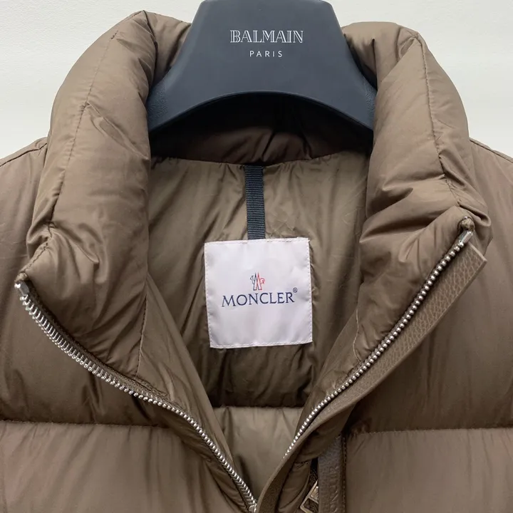 Moncler BESBRE GIUBBOTTO down jacket