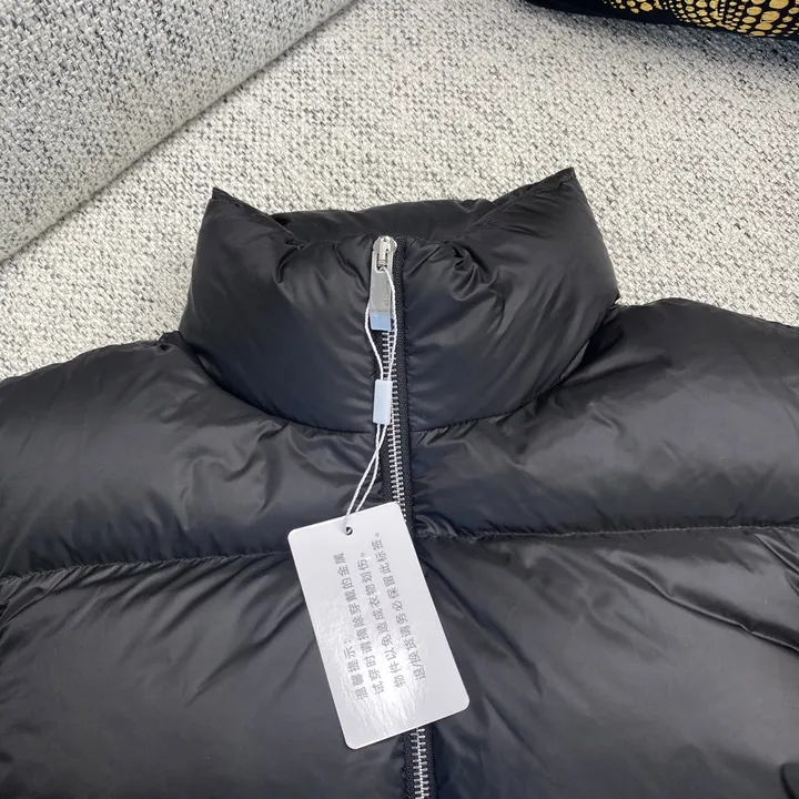 スピード配送 モンクレール ダウンジャケット