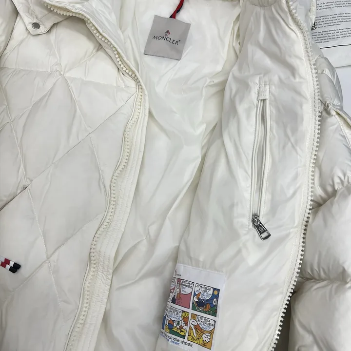 モンクレール ショート丈コート