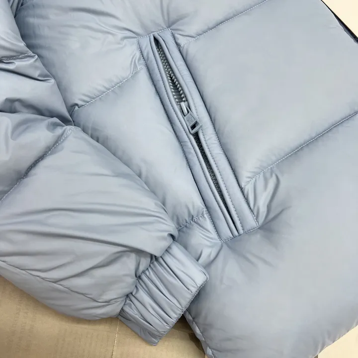 MONCLER マット ダウンジャケット